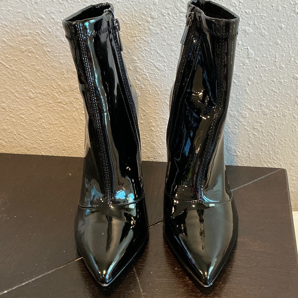 Jessica Simpson Shiny Black Ankle Boots Size 8.5